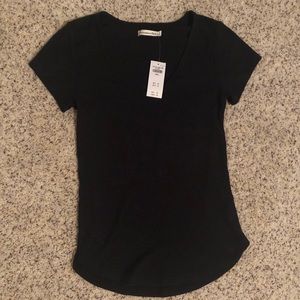 Abercrombie and Fitch ribbed vneck tee
